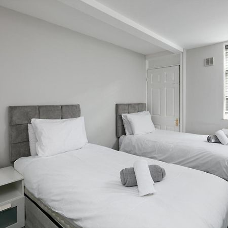 Benoit Apartments Манчестър Екстериор снимка