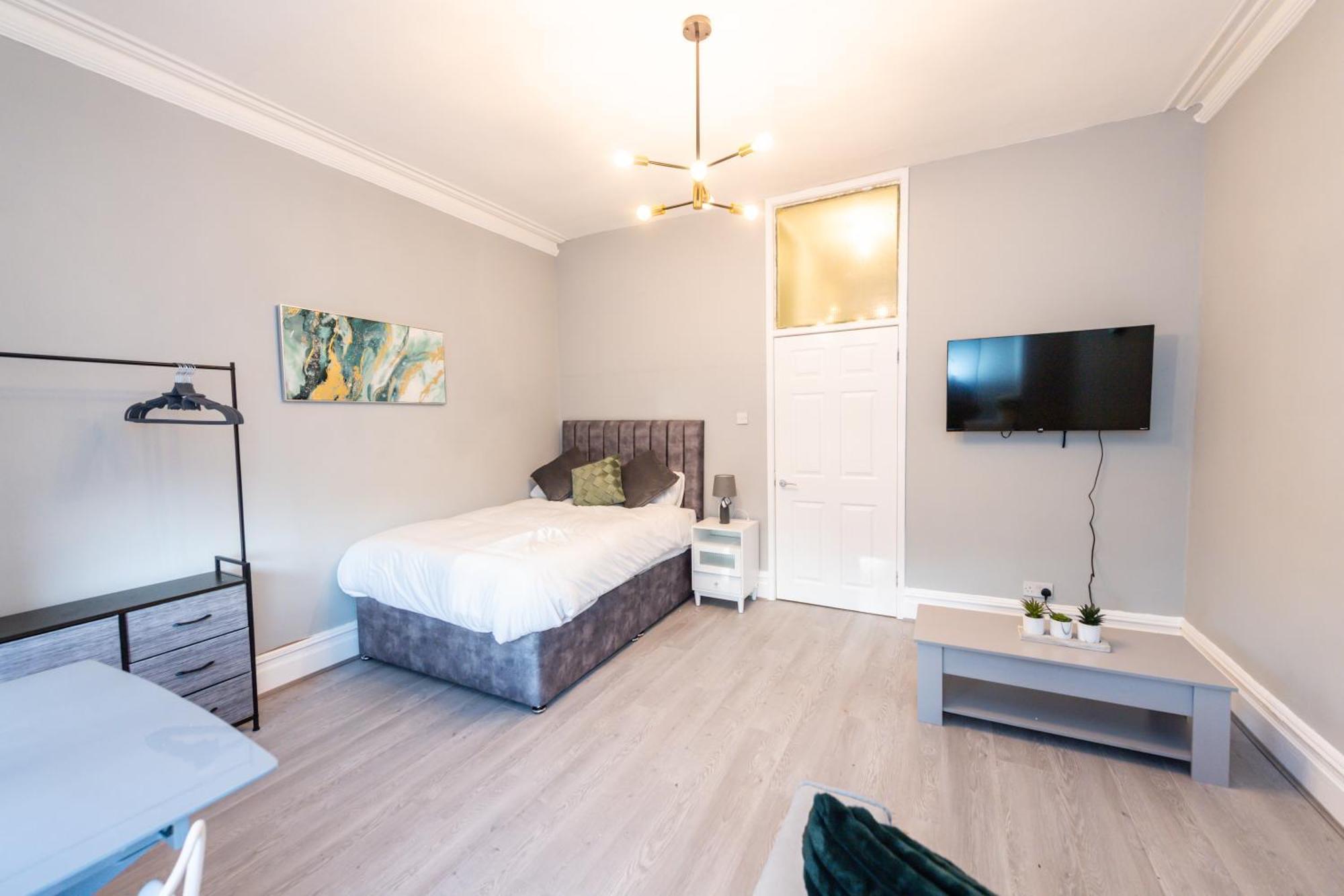 Benoit Apartments Манчестър Екстериор снимка