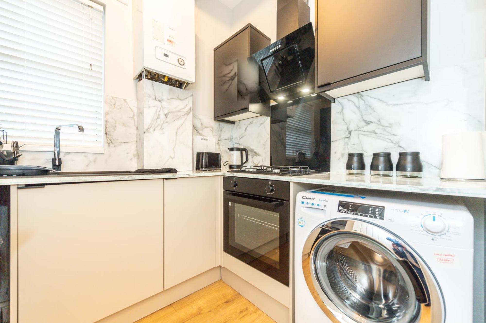 Benoit Apartments Манчестър Екстериор снимка