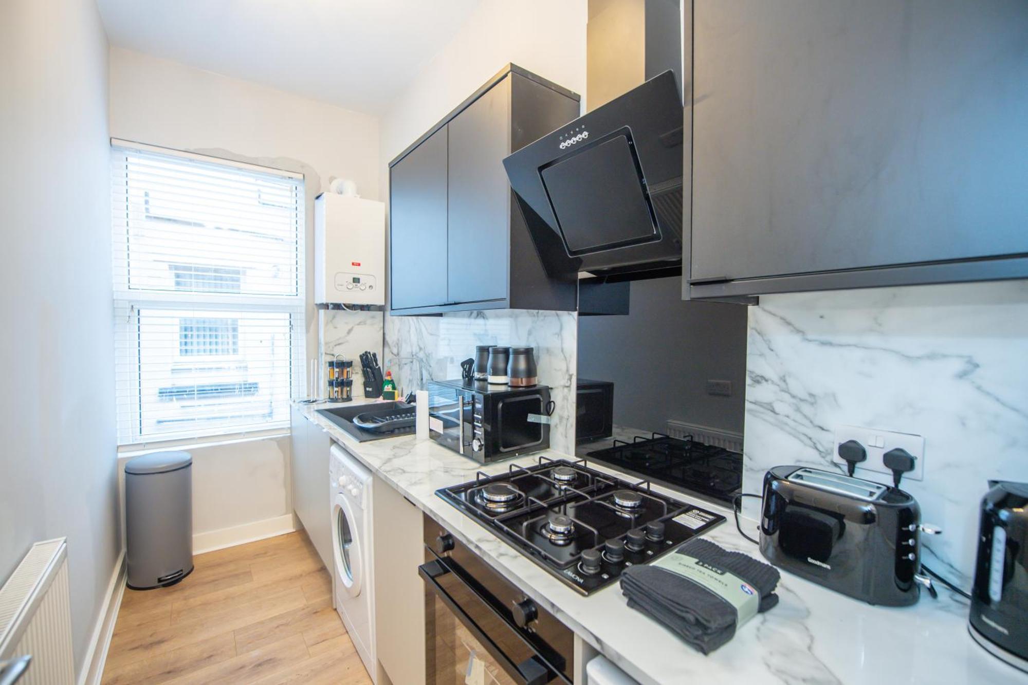 Benoit Apartments Манчестър Екстериор снимка