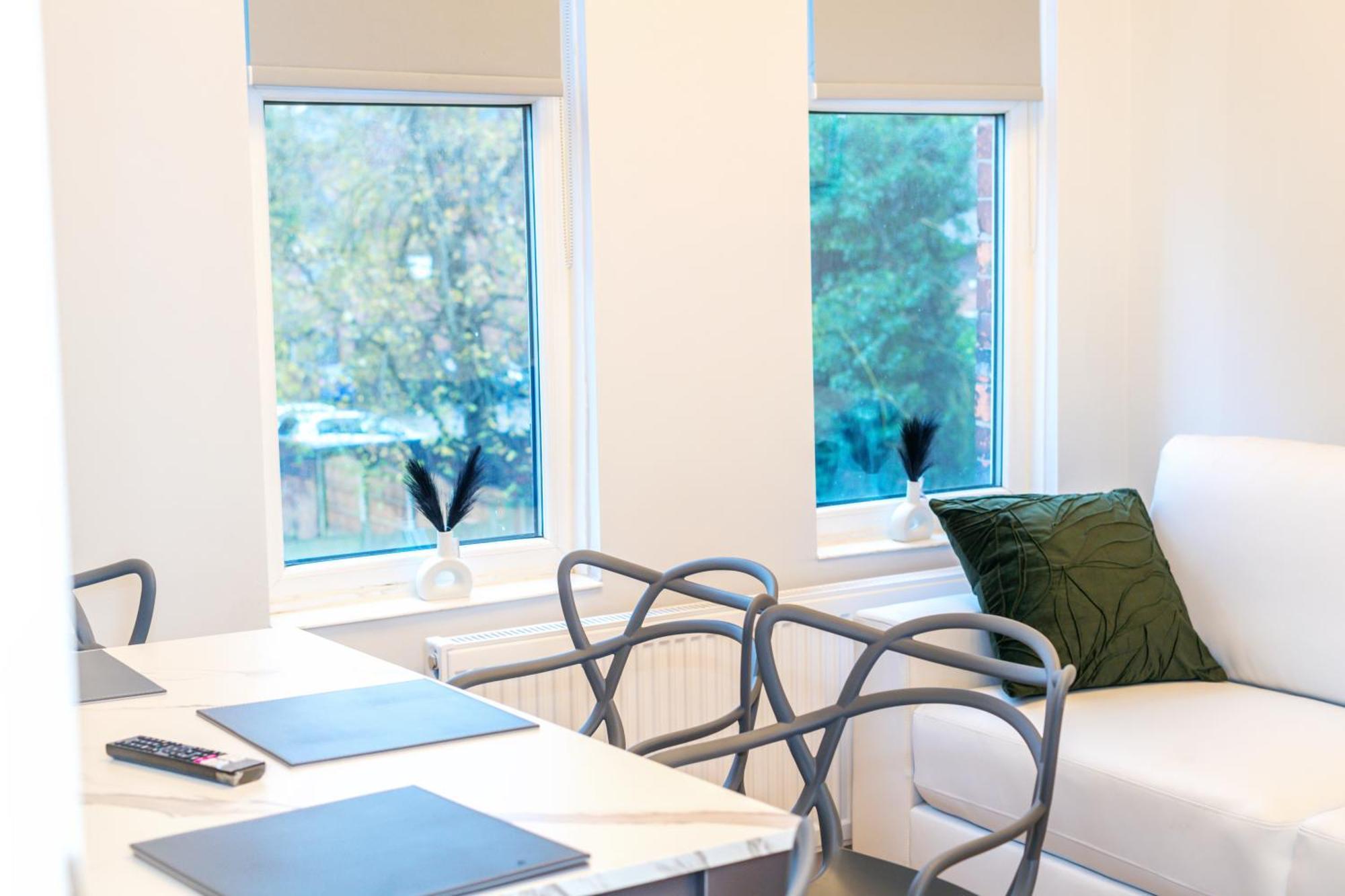 Benoit Apartments Манчестър Екстериор снимка