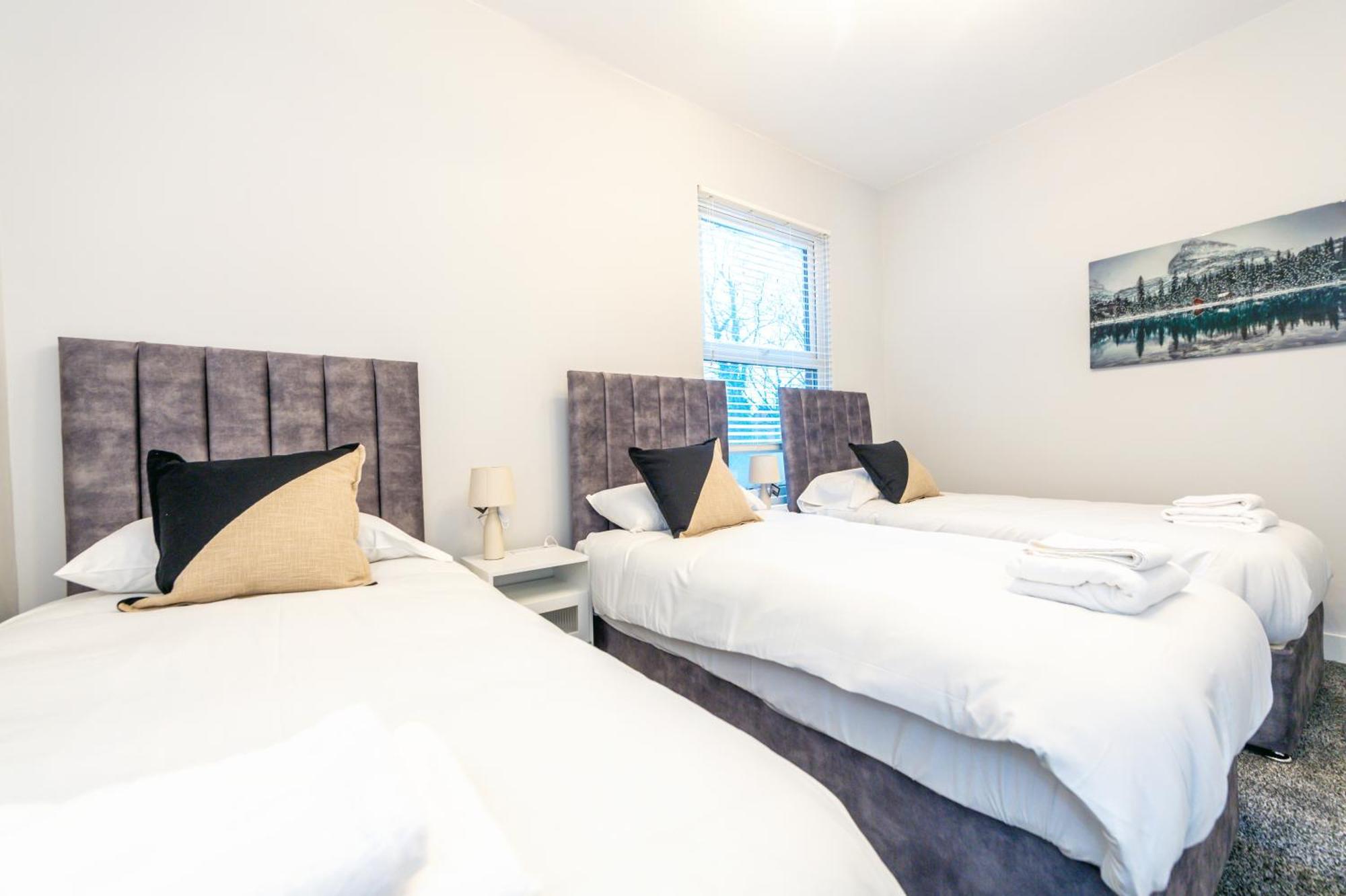 Benoit Apartments Манчестър Екстериор снимка