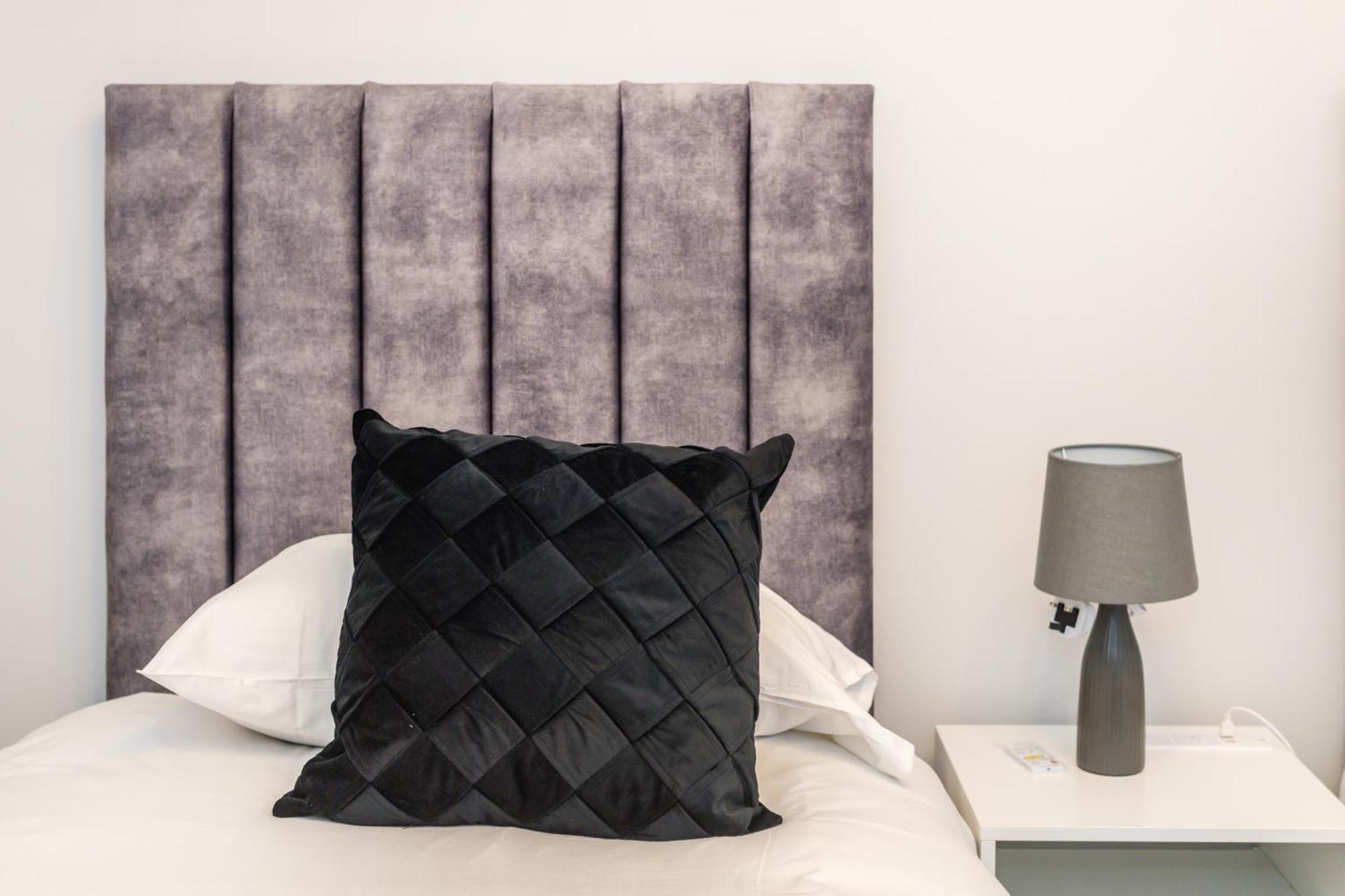 Benoit Apartments Манчестър Екстериор снимка